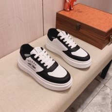 Burberry Low Shoes